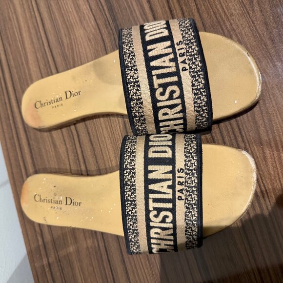 Tan Dior Slides - Picture 1 of 3